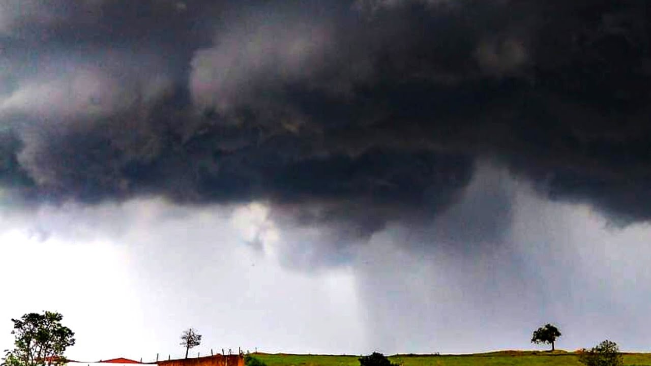 Temporal chegando em Charqueadas-RS (14/01/2024)
