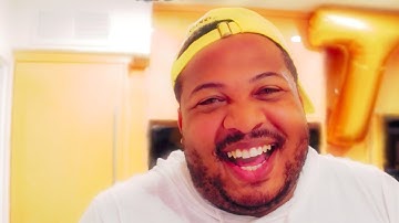 Flirt with Dexter - Click - Interactive Music Video - Tom Goss