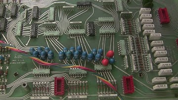 Synthchaser #035 - ARP Omni 1 Restoration & Repair - 2/4 - Recapping