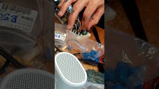 Voltage Controlled Skew: LFO based waveform morphing