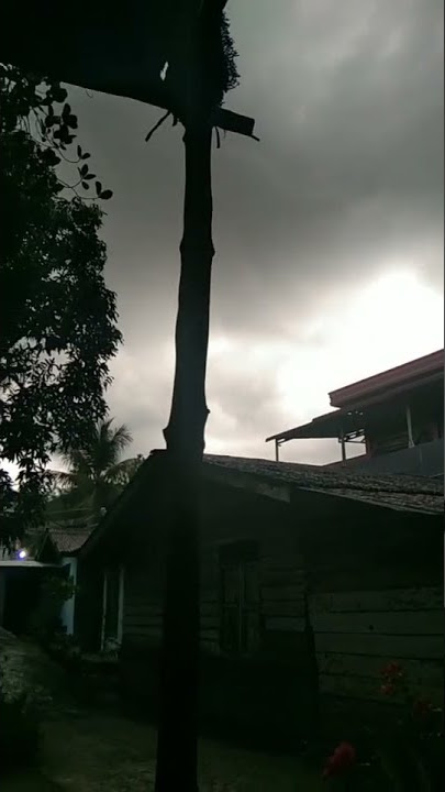 Cerita dibalik langit mendung..!!😱#shorts