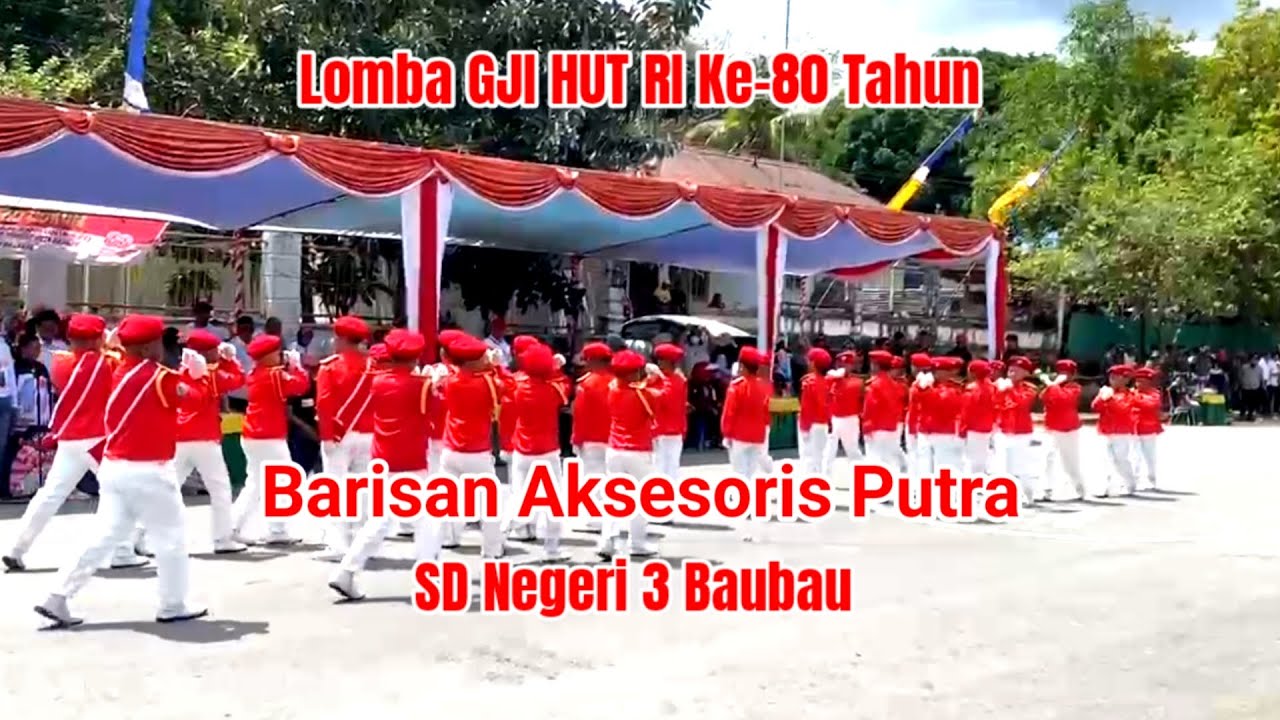 Variasi Barisan Aksesoris Putra SD Negeri 3 Baubau
