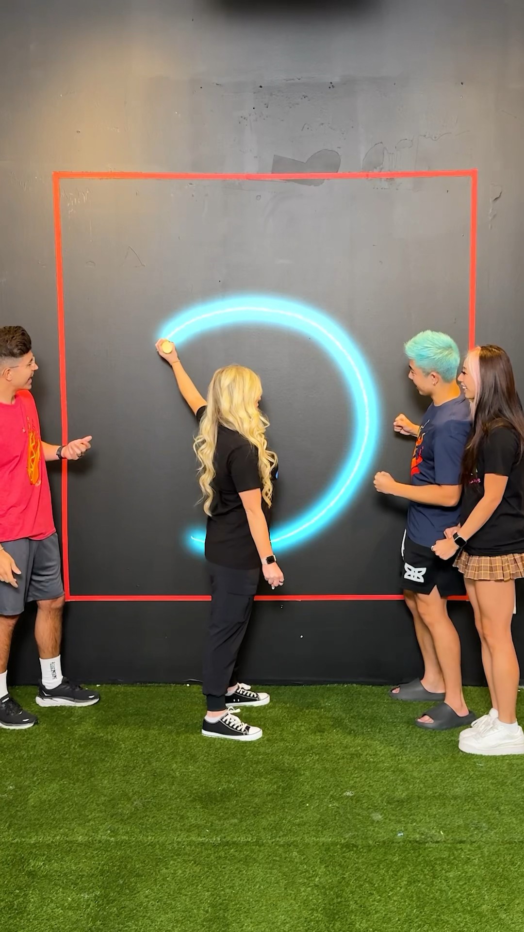 Can YOU Draw a Perfect Circle? ?