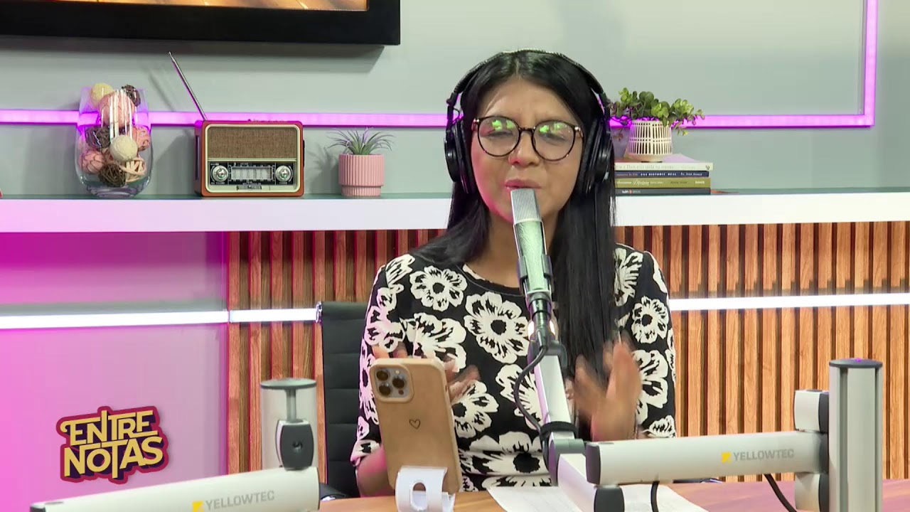 A CORAZÓN ABIERTO | ENTRE NOTAS | ANELISSE LIMA