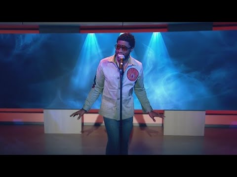 American soul singer Alex Harris performs 'Lose My Religion' - YouTube