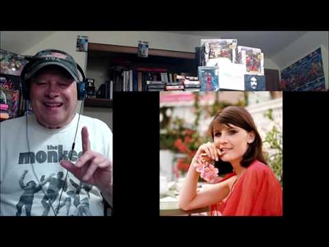 Reaction/Review - Sandie Shaw - Tell The Boys - B-side To The 1967 Eurovision Contest Winning Song