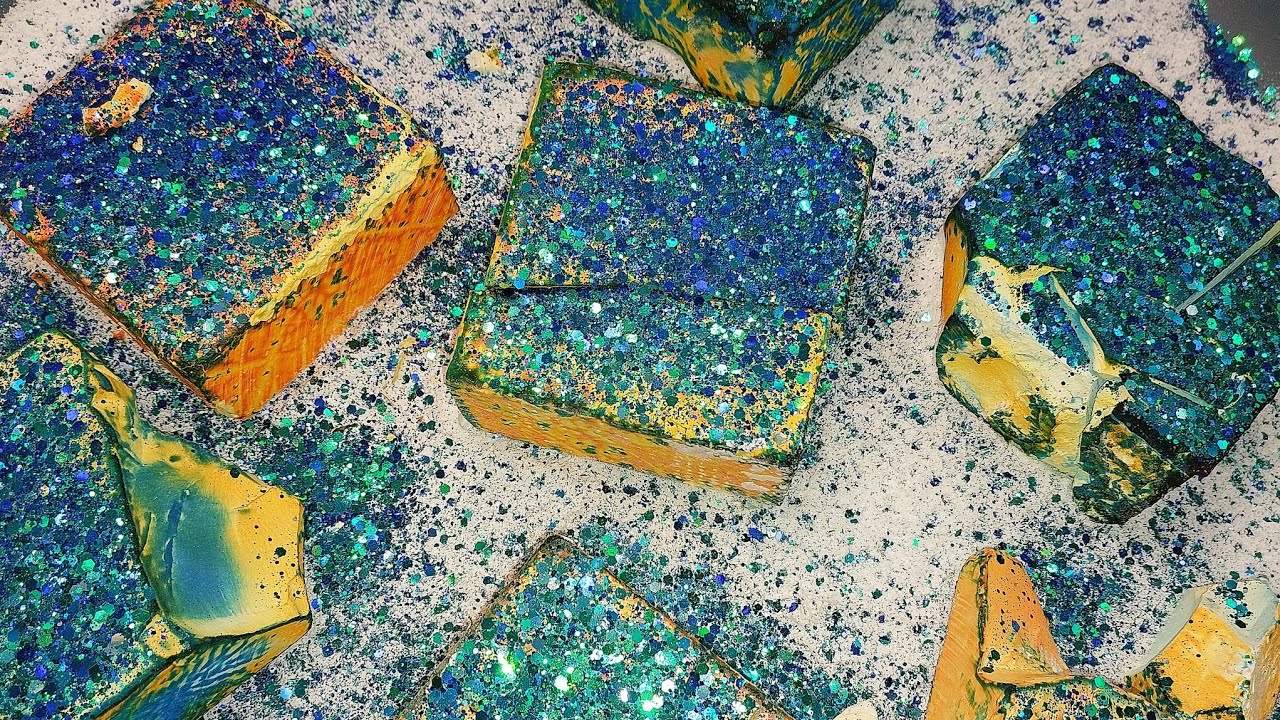 🎶🎵🎶She stole his dog and dyed it key lime green🎵🎶🎵 ASMR DYED GYM CHALK