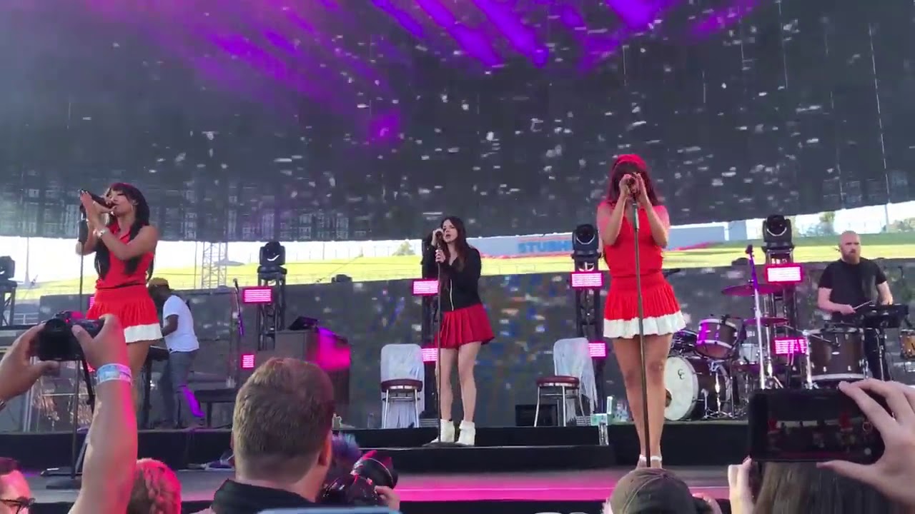 Best & first performance of 'Cherry' by Lana Del Rey