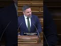 Abascal (Vox) critica la vestimenta para la moción de censura de algunos diputados