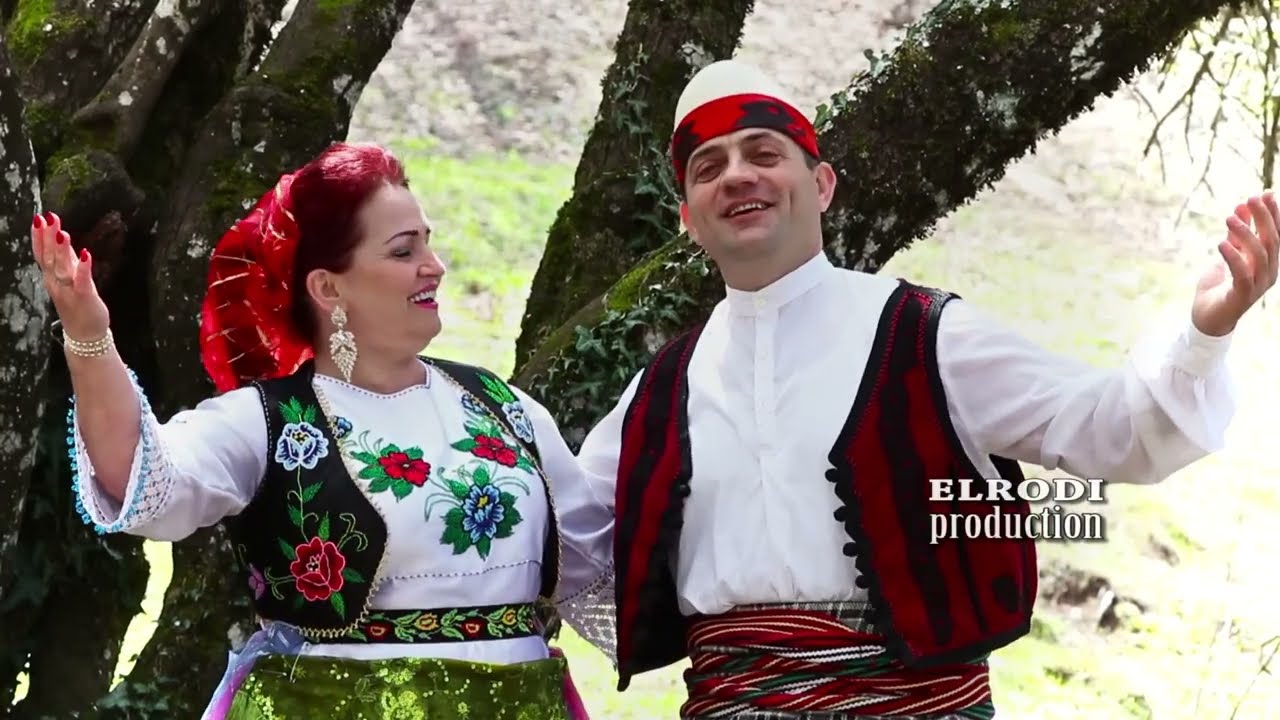 Fatmira Breçani & Gjovalin Prroni  “Çka pom rri karshi karshi”