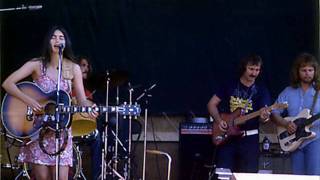 Linda Ronstadt with Bob Warford on B-Bender Dark End Of The Street 1974.wmv