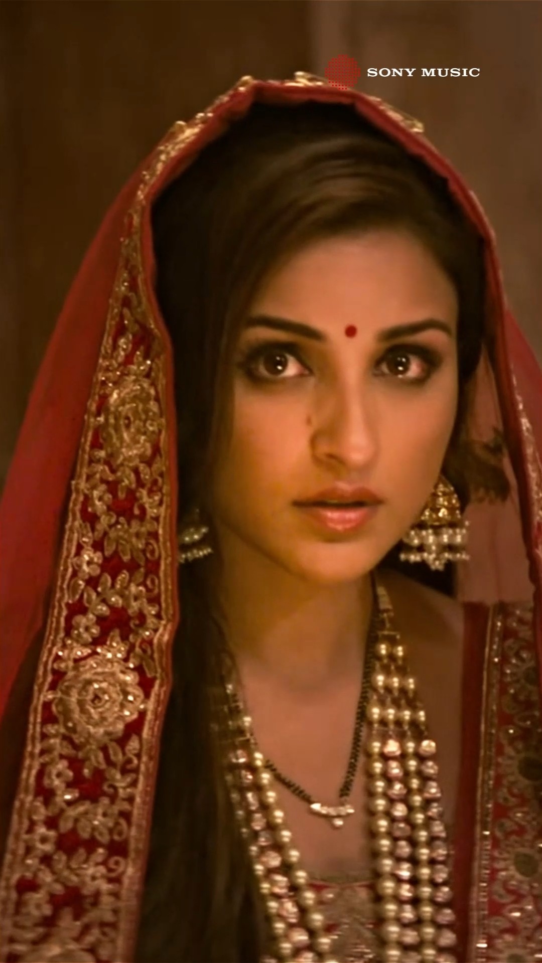 When love knows no boundaries ? #tereliye #parineetichopra #atifaslam #arjunkapoor