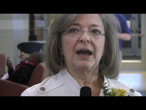 Dr. Carolyn Thompson welcomes UT First Lady Deb DiPietro