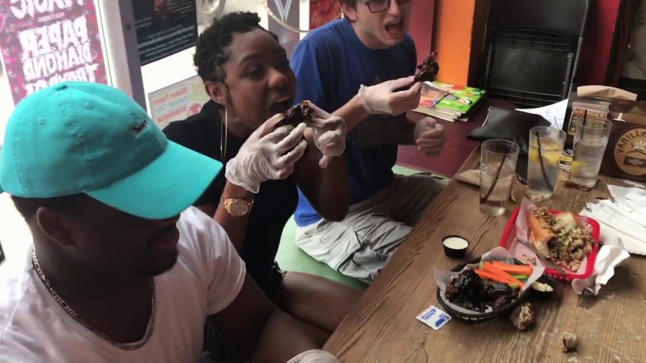 H&SH Vs. Grinders' DEATH WINGS CHALLENGE YouTube