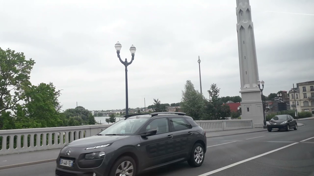 [Bus Pastel] Citelis 18 sur la ligne 1 entre Faubourg d'Isle et États Généraux