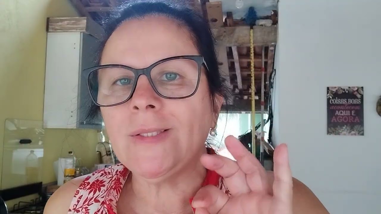 Olá gente vamos reciclar sabão caseiro ótimo pra lavar roupas loucas as panelas vai ficar brilhando