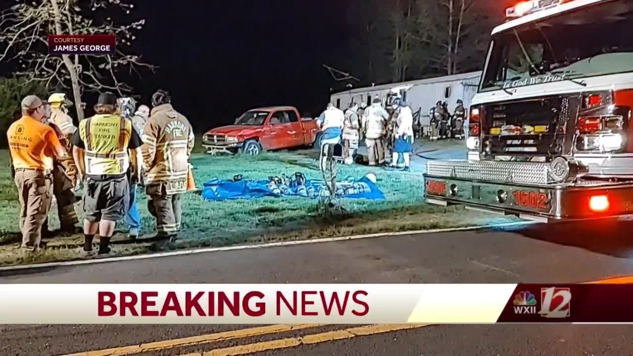 One person hurt in mobile home fire - YouTube