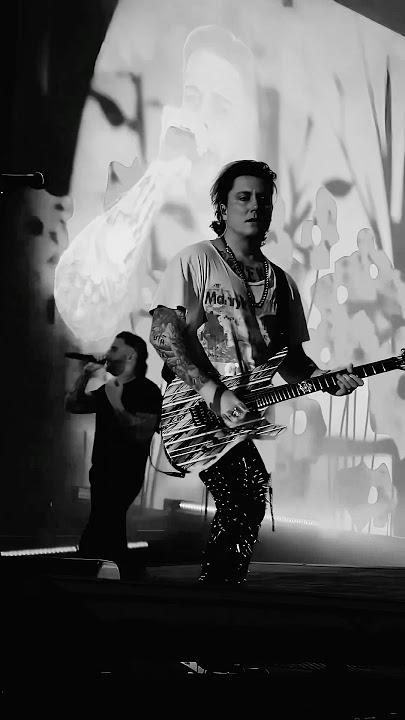 Synyster Gates “The Stage” Solo Avenged Sevenfold  #avengedsevenfold #synystergates #schecter #a7x