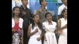 Download lagu Papua Rohani - GENERASI MIKHAEL#19 09 2011 JANGAN BIARKAN AKU PERGI NEW