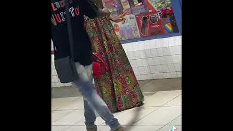 Passing notes to strangers