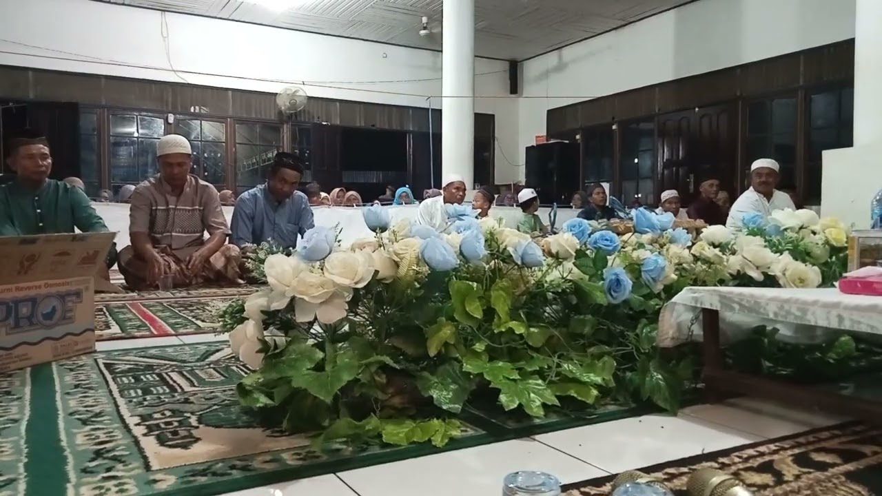 Khobbiri ( Ms. Nurul Khoir ) acara Isra Mi'raj di masjid Al Manar 