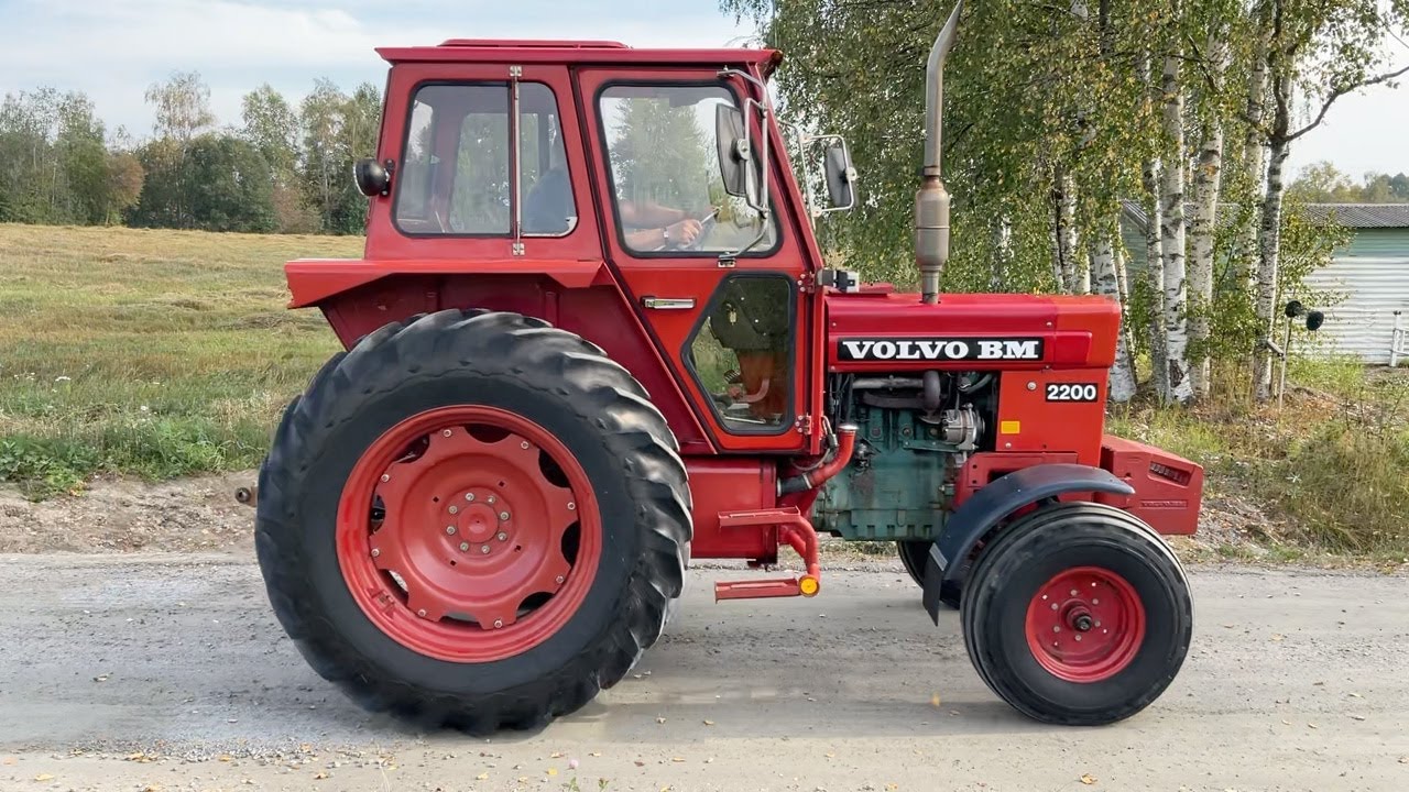 Köp Traktor Volvo BM 2200 på Klaravik