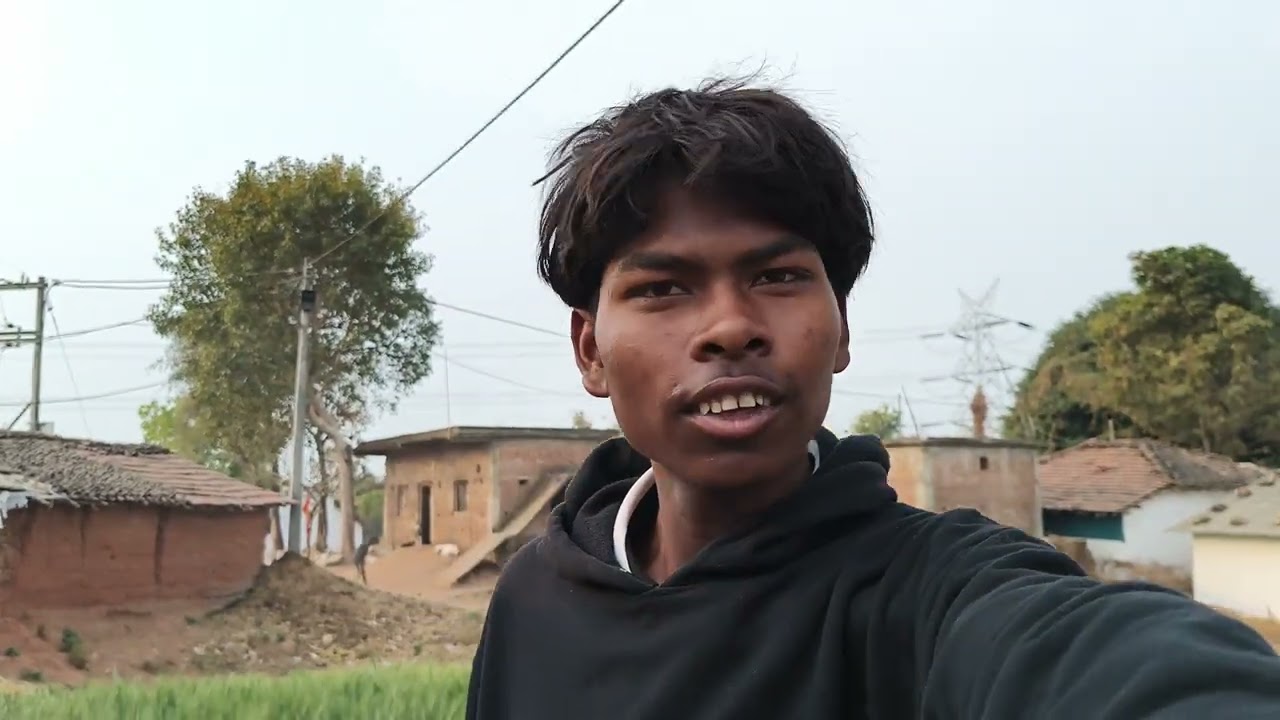 Mera bhanja jhadu laga raha hai 😁 