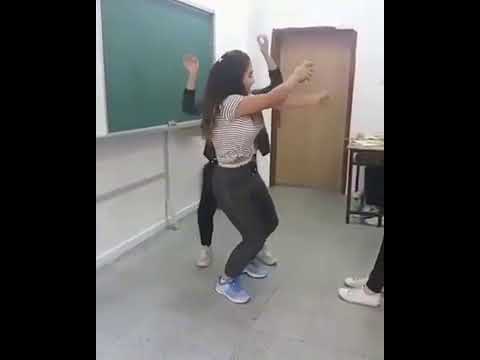 Liseli Kızlar Dans