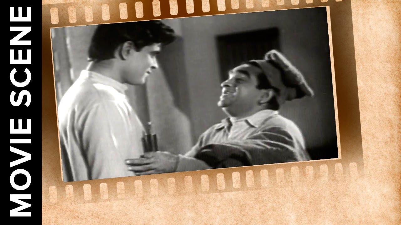 ⁣Mukri Giving Advise To Rajendra Kumar To Get Marry - Aawaz