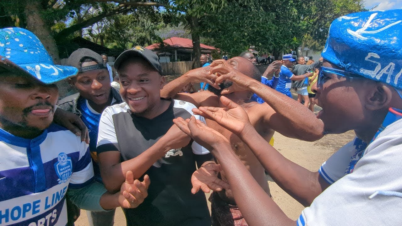 Abakunzi ba rayon sport  bari  bivuganye Rujugiro😅😅