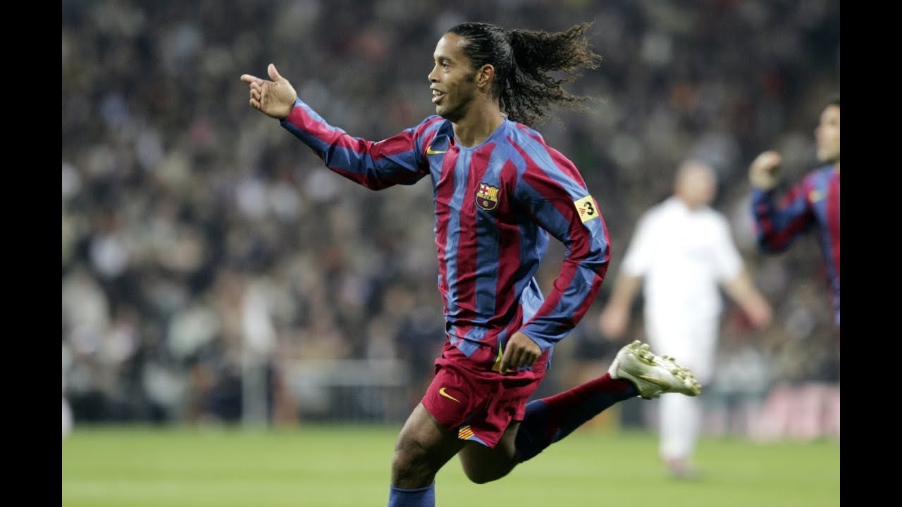 Goles En El Bernabeu La Magia De Ronaldinho En 2005 Youtube
