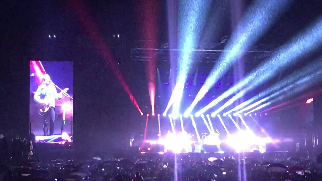 maroon 5 stereo hearts live maroon 5 stereo hearts live
