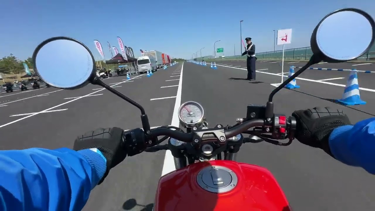 ミニバイクセット 3台 BMW トライアンフ ヤマハ トライアンフ（TRIUMPH）のバイクカタログ一覧・諸元スペック表