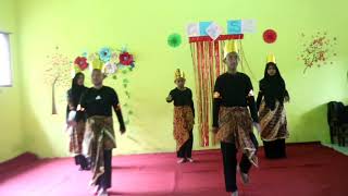 TARI KREASI KELAS VI SDN BULUREJO II "gerak dasar tari zapin" 2023