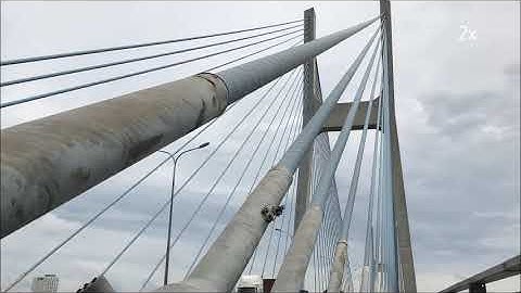 Steel bridge inspection robot