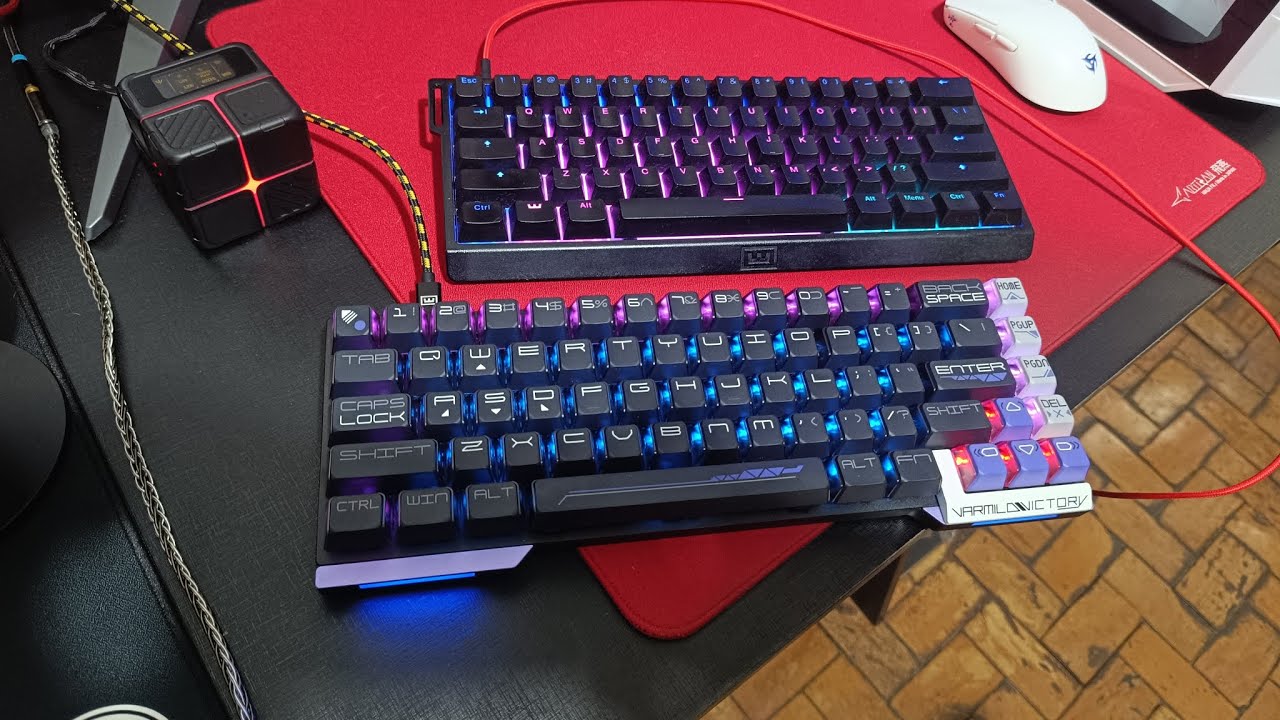 Varmilo victory 67 vs WOOTING 60HE - YouTube