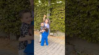 حب الاخوة للابد 😍...