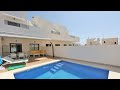 VDE-088 3 bed town house in Pilar de la Horadada with pool, roof terrace and spacious sunny garden.