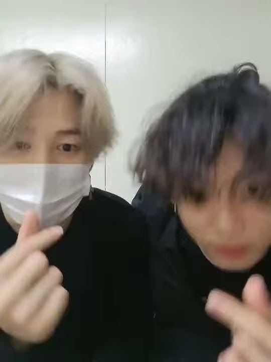 Jimin and Jk doing finger heart Boomerang  (Bts twitter update)