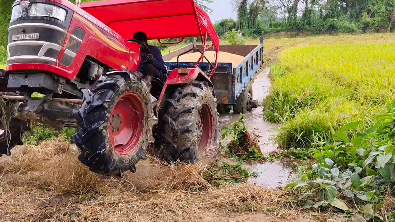 💪😭😭ঢালাই রাস্তাটা গাড়িটা কোনমতে উঠতে পারছিল না অনেক কষ্ট করে উঠলো 😭😭💪