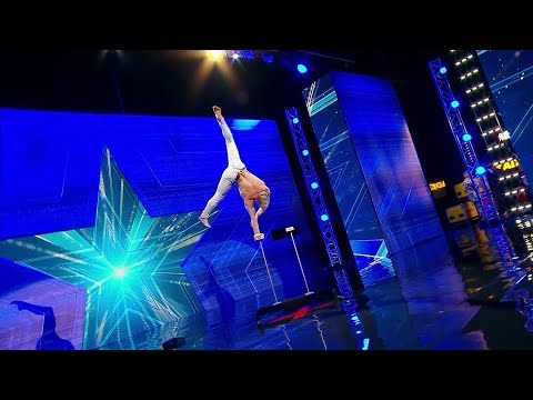 აკრობატი ანდრეი ბონდარენკო | Acrobat Andrii Bondarenko Amazes The Judges - Georgia's Got Talent