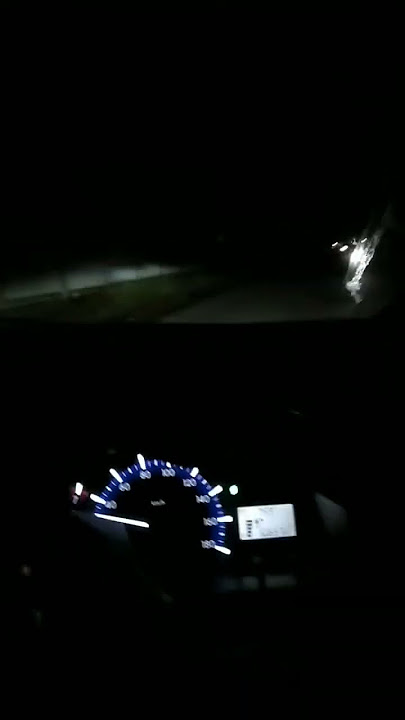 nyetir mobil malam hari yang sangat gelap