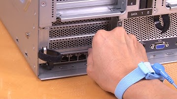 Lenovo ThinkSystem SR860 V2 installing an OCP Ethernet adapter