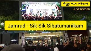 Download Lagu Jamrud - Sik Sik Sibatumanikam (Live At Summarecon Mal Bekasi) MP3