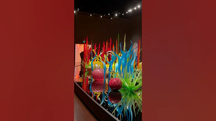 Glimpse into Chihuly Glass