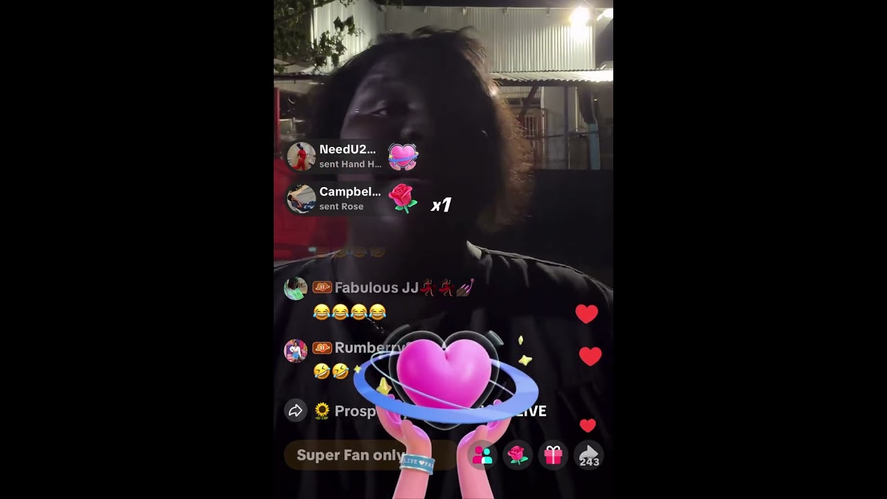 Розали подставляет друзей Джейка, они злые.