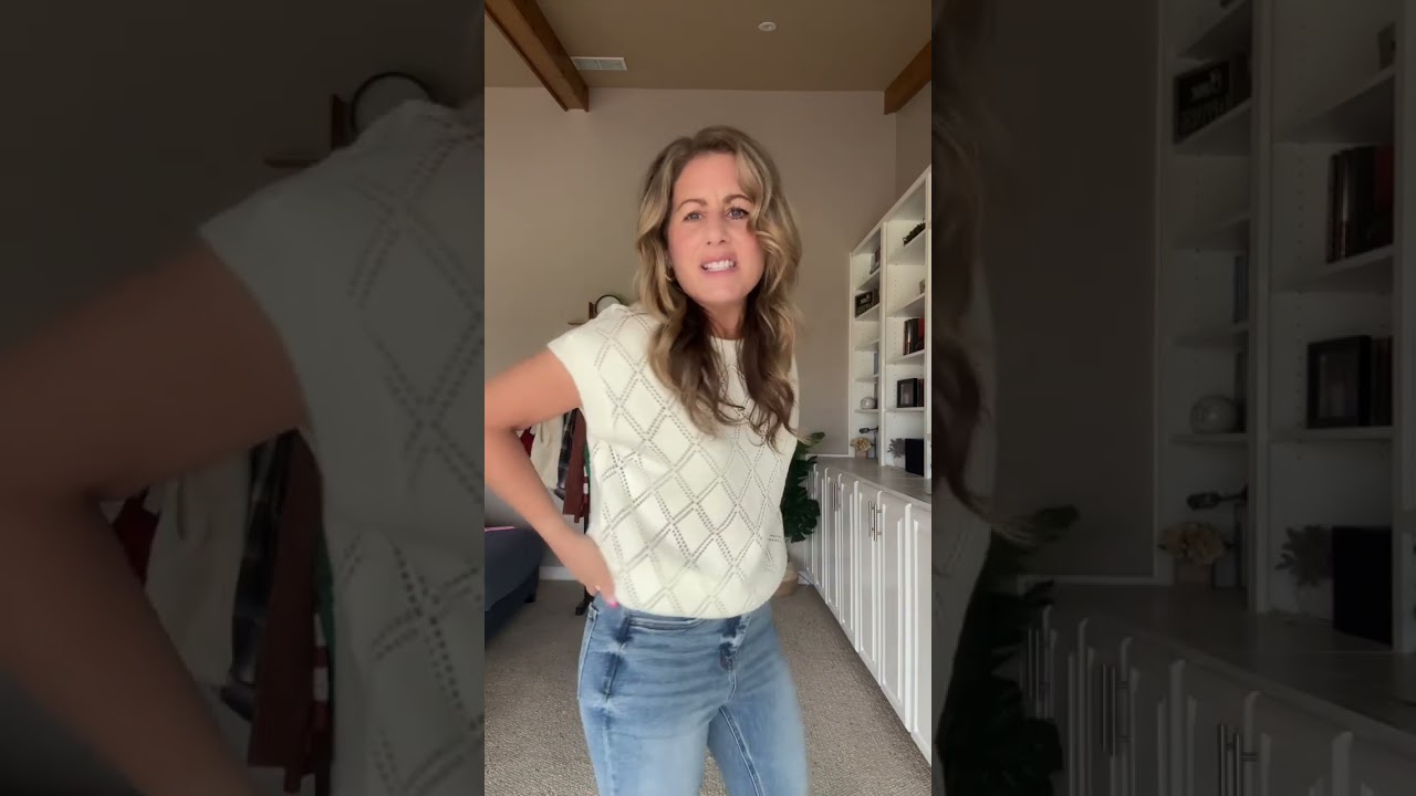 Bootcut jeans that have tummy control and as a bonus this pair comes in multiple inseams! #vervet