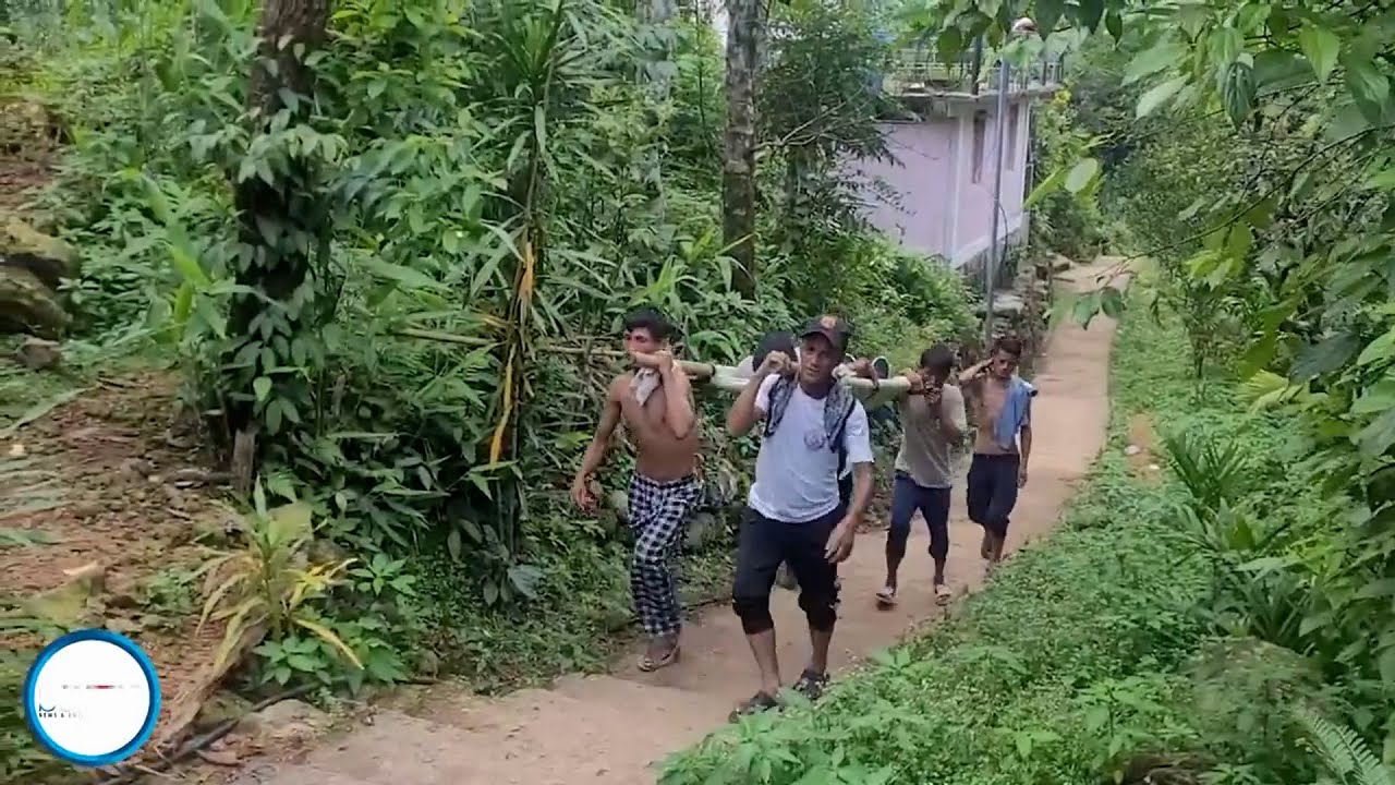 SOLO FEMALE TOURIST FROM ODISHA VISITS NONGRIAT, MEGHALAYA