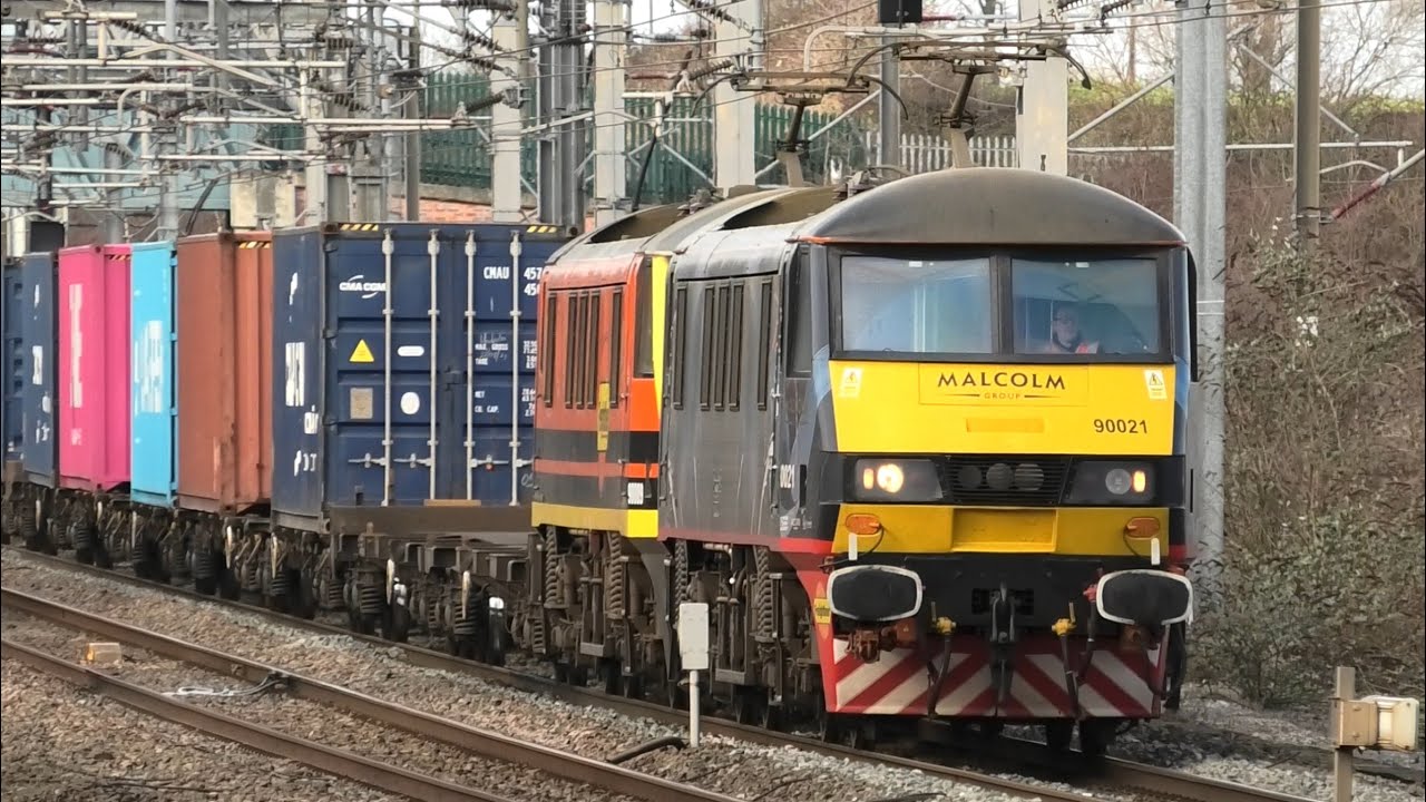 Fantastic freight Trains at Tamworth Lichfield Trent Valley Stafford Nuneaton January 20/21st 2026 