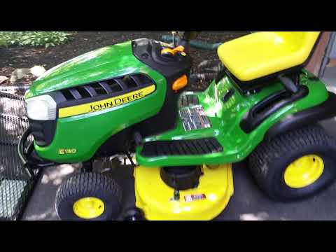 John Deere E130 review